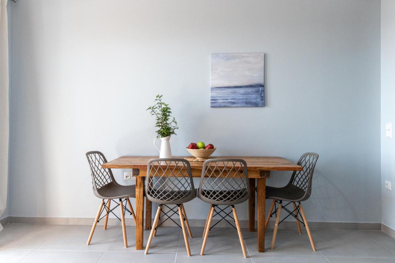Rizes Seaside Homes Vromonerion ภายนอก รูปภาพ