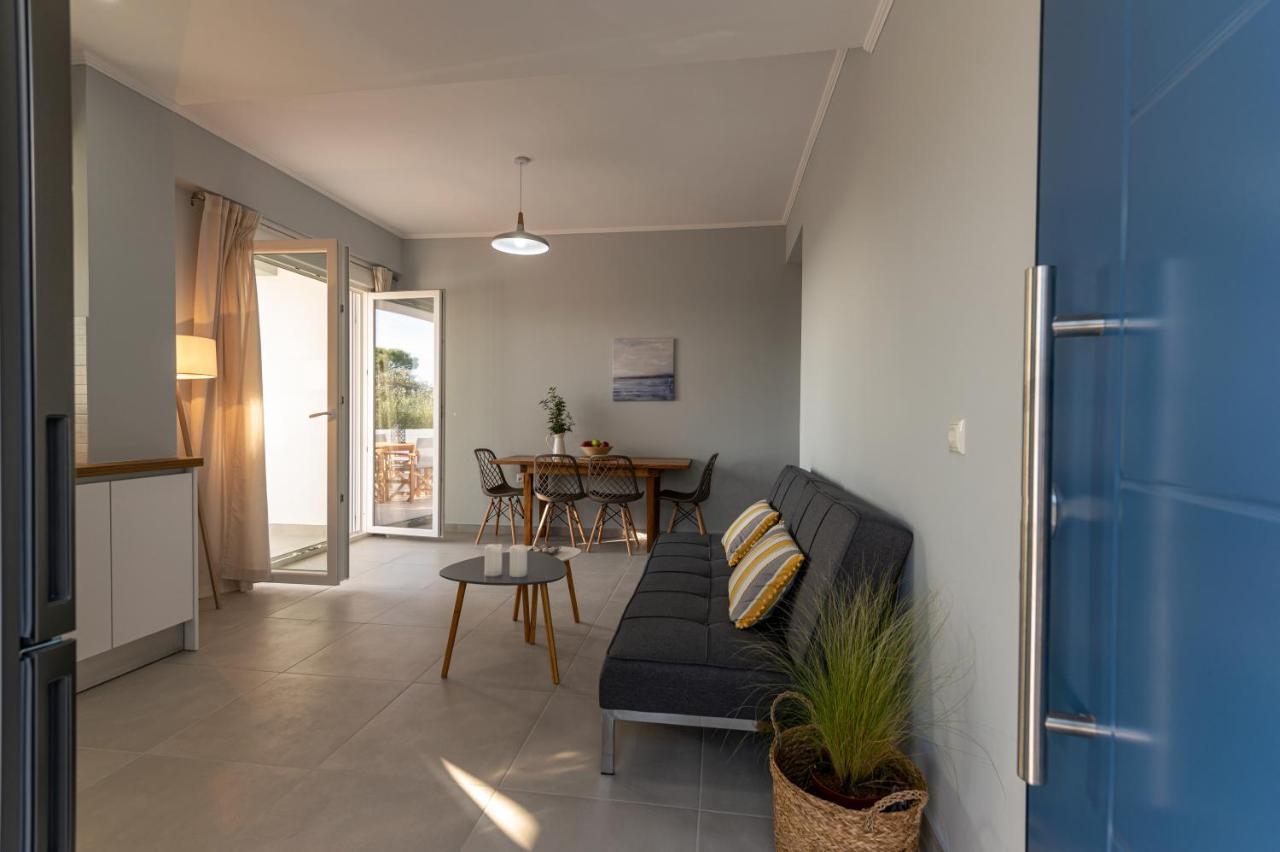 Rizes Seaside Homes Vromonerion ภายนอก รูปภาพ
